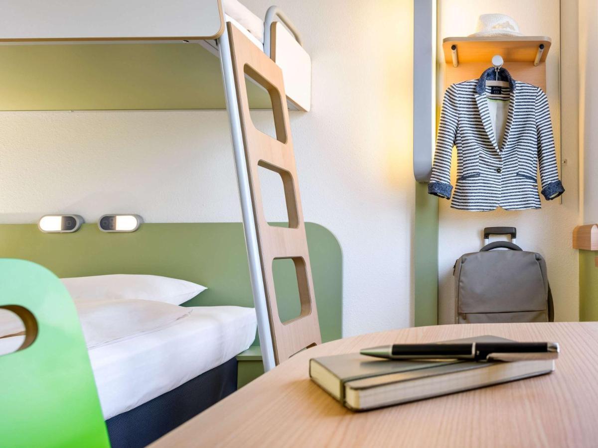 ibis budget Karlsruhe Bagian luar foto