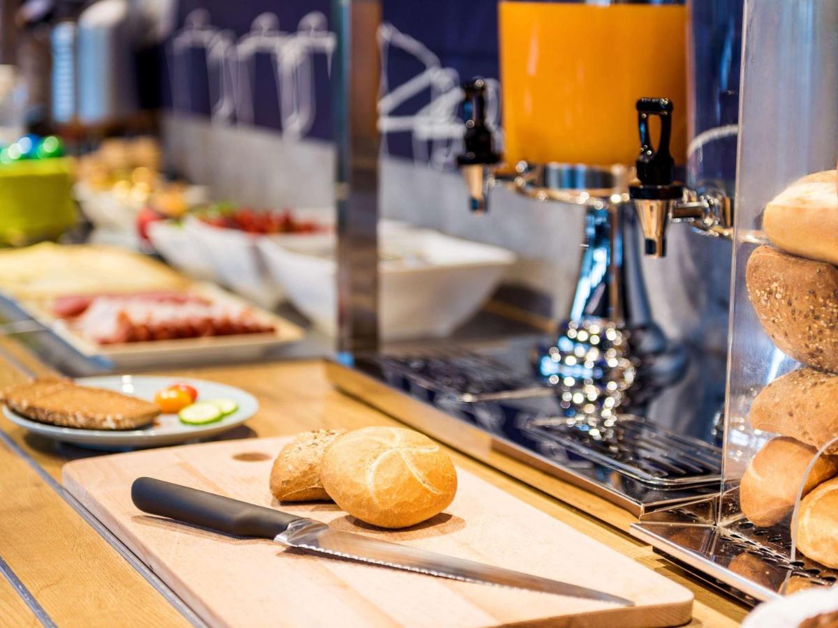 ibis budget Karlsruhe Bagian luar foto